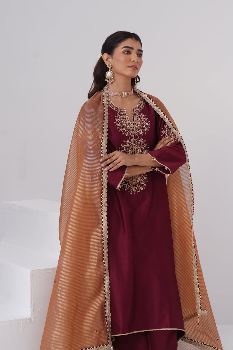 Saira Dupatta Set