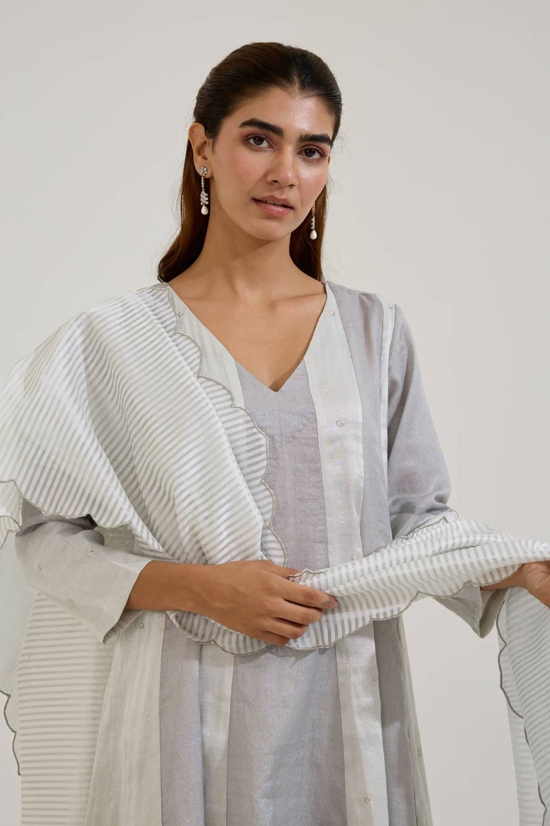 Silver Rose Dupatta