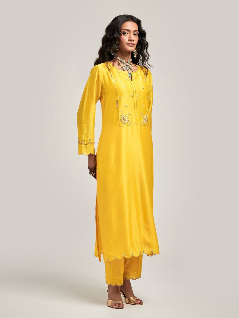 Embroidered Yoke Kurta