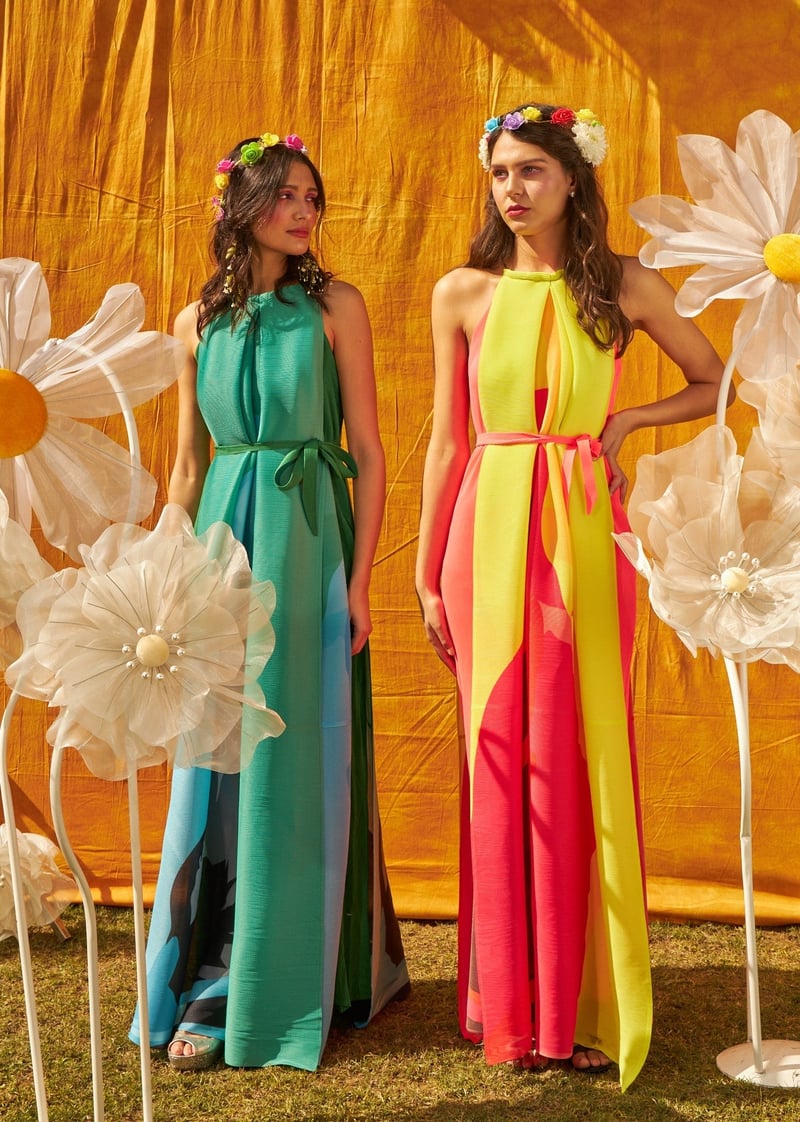 Fluorescent Halter Neck Colorblock Pleated Maxi Dress