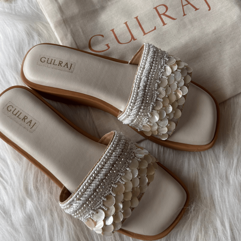 Mia Slides