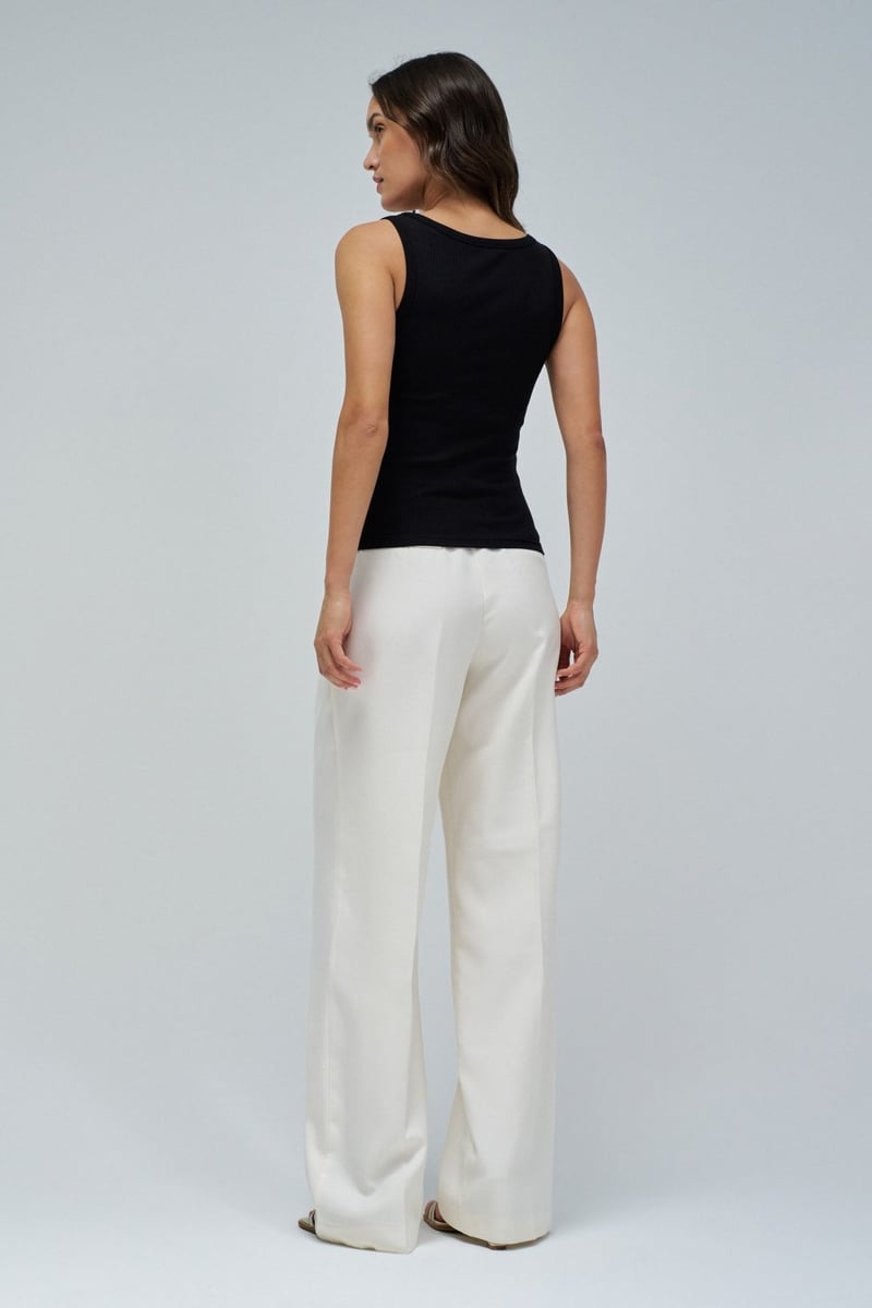 Black Ribbed Knit Slim Fit Sleeveless Top