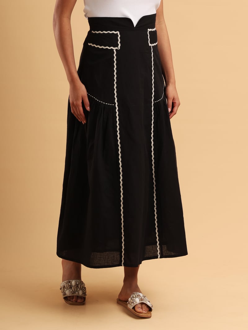 Black High-Waist Tiered Midi Skirt with Contrast Trim