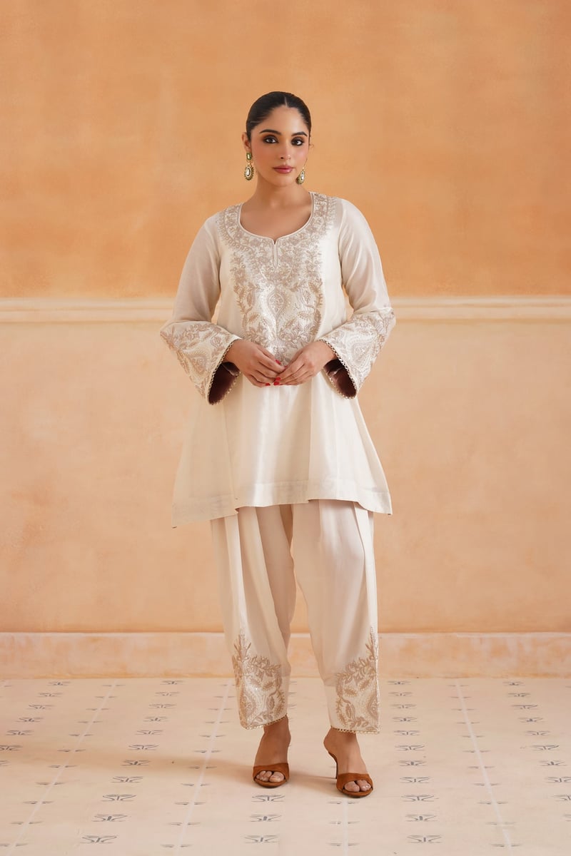 Ivory Embroidered Chanderi Kurta Set with Dupatta