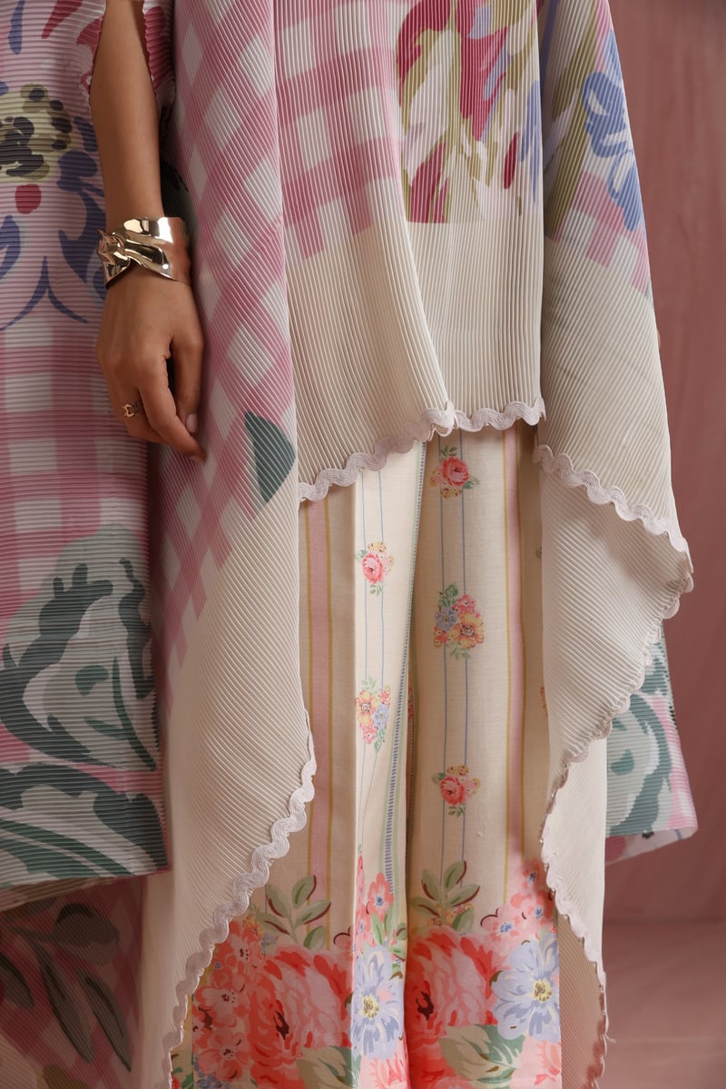 Rose Quartz Satin Floral Check Printed Pleated Cape