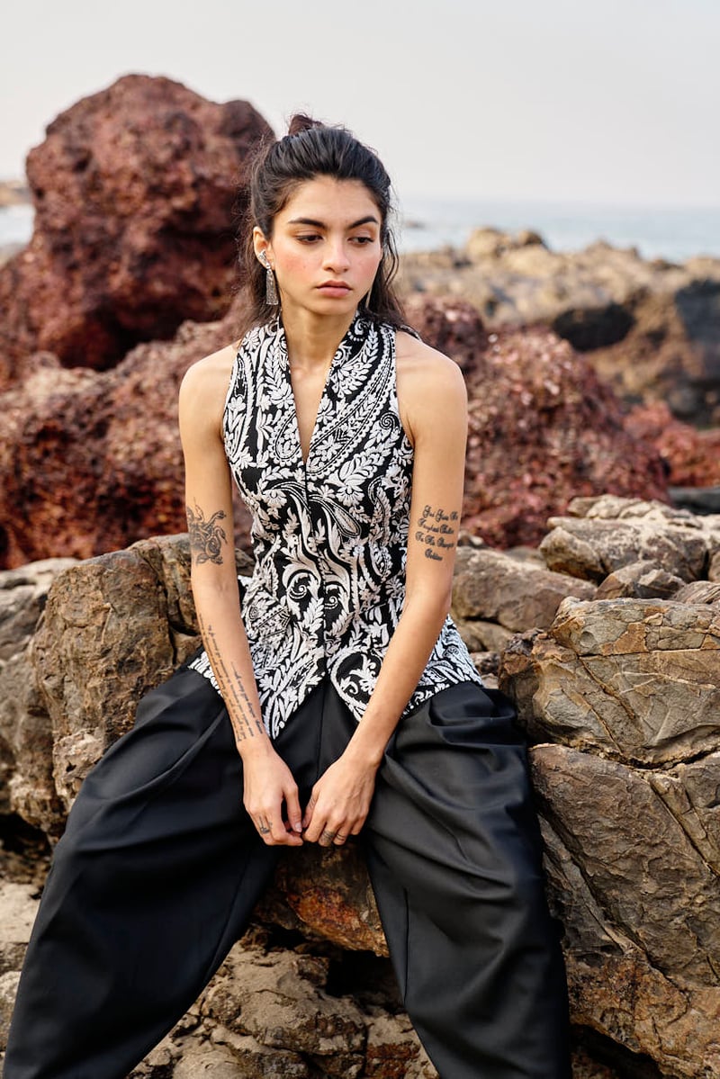 Black and White Embroidered V-Neck Waistcoat