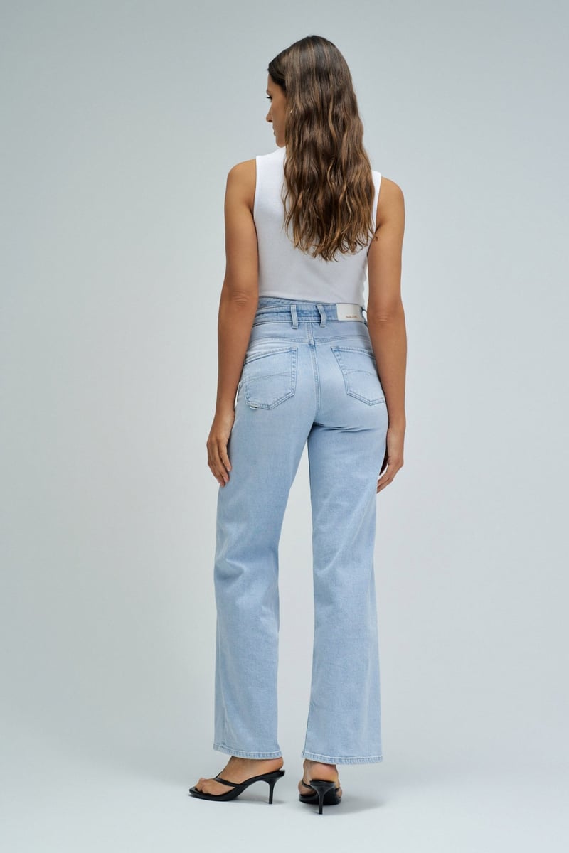 Light Blue High-Waist Wide-Leg Jeans with 3D Flower