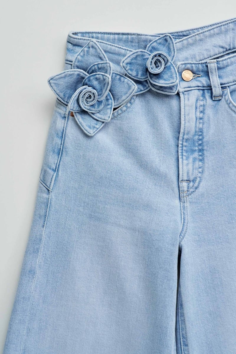 Light Blue High-Waist Wide-Leg Jeans with 3D Flower