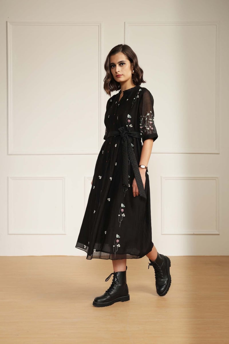 Black Cotton Chanderi Block Print Pleated Midi Dress