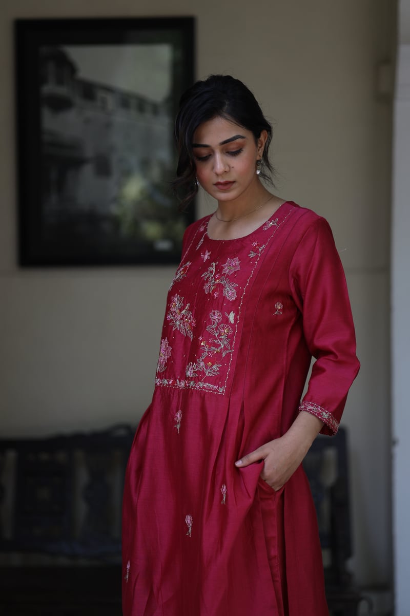 Magenta Pink Chanderi Embroidered Kurta Set