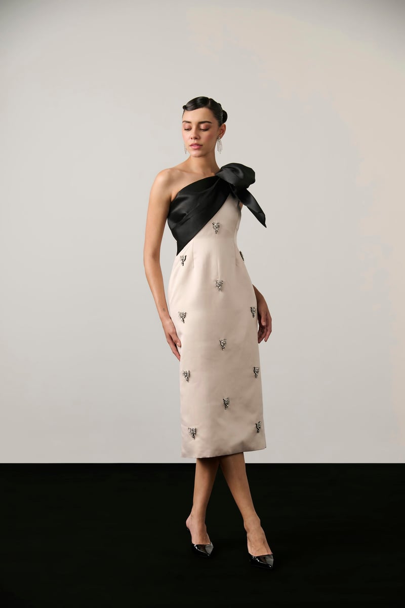 Cream/Black One-Shoulder Bow Crystal Midi Dress