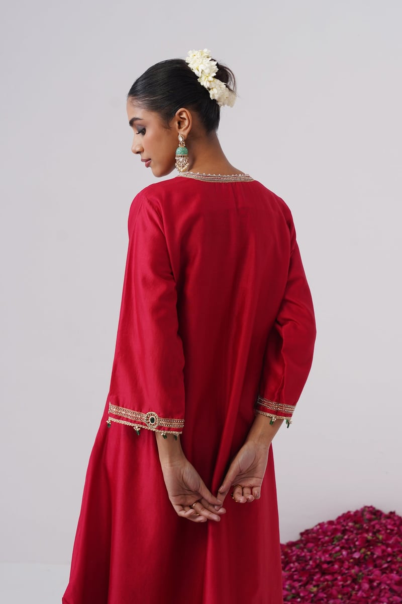 Surkh Set