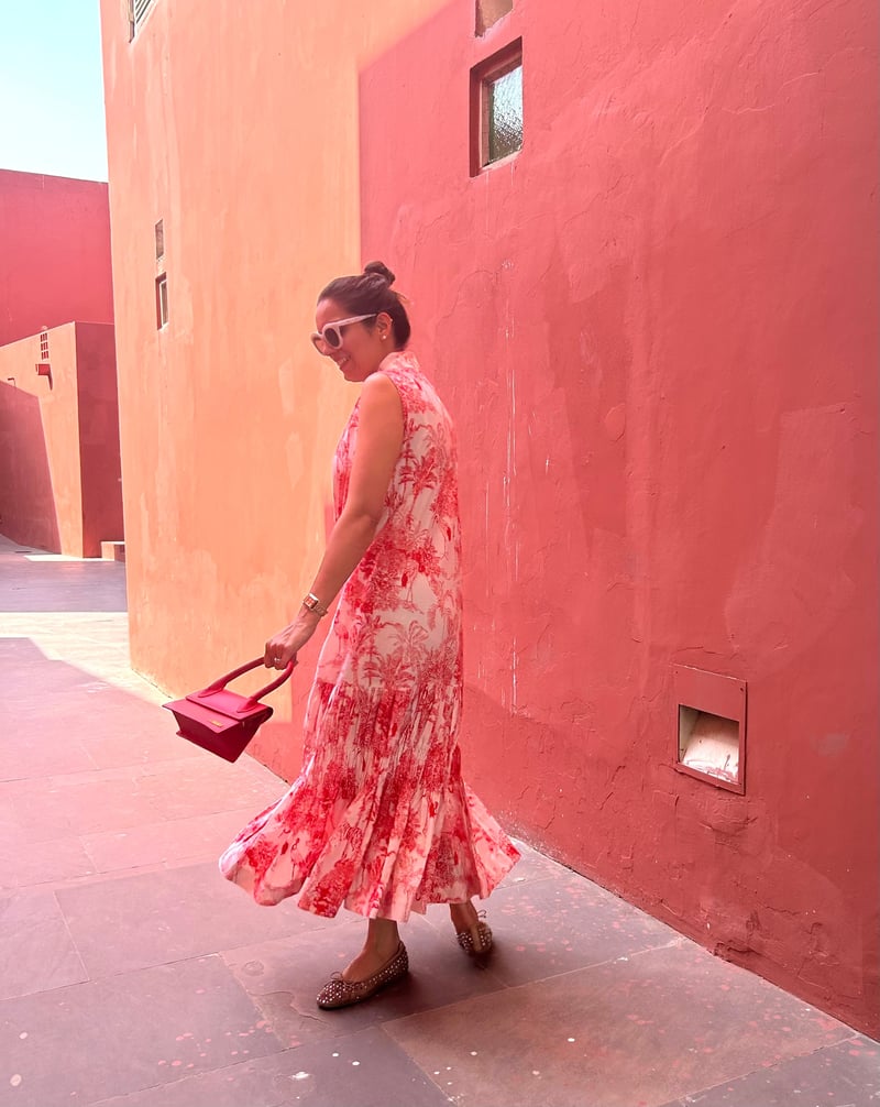 Scarlet Toile