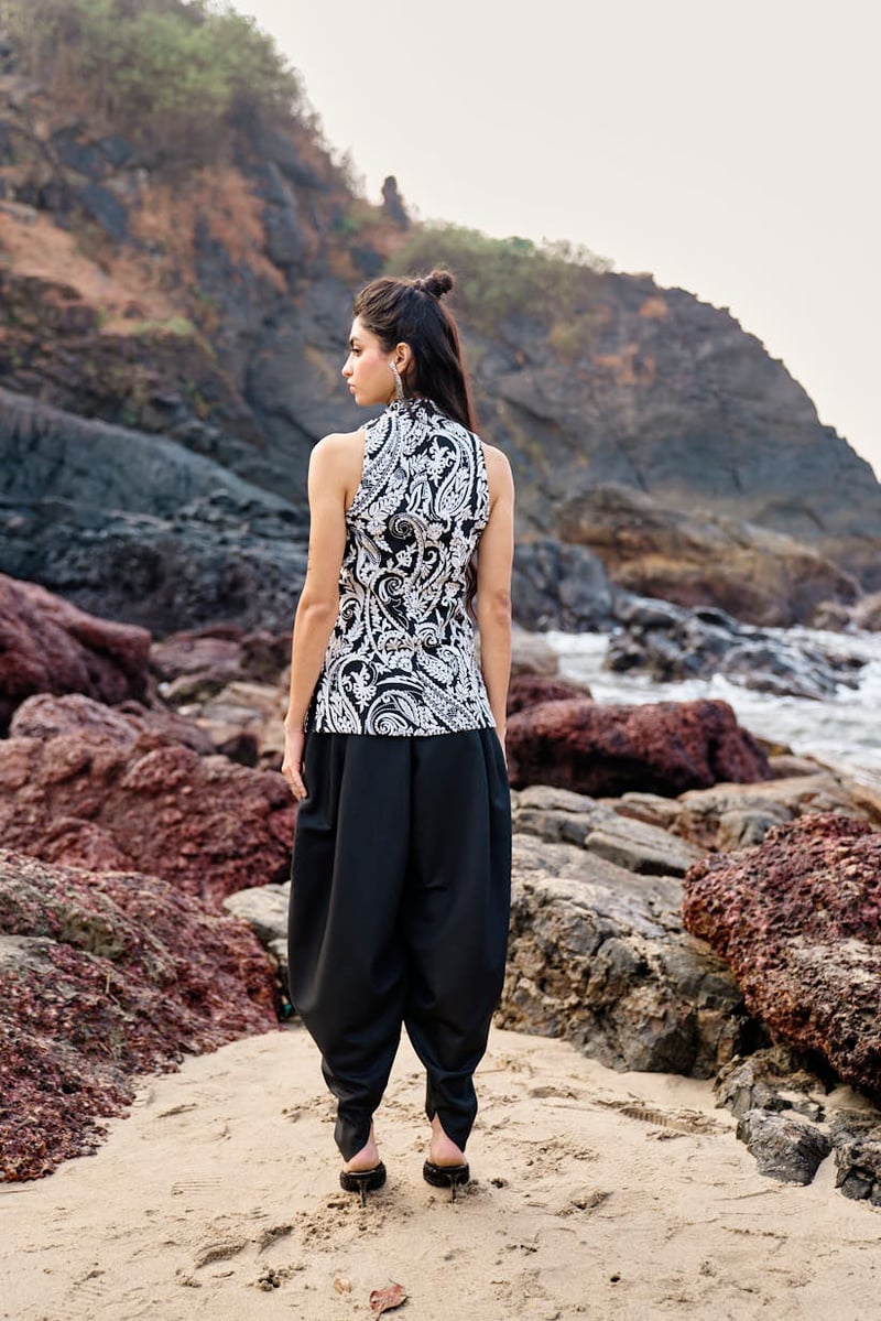 Black and White Embroidered V-Neck Waistcoat