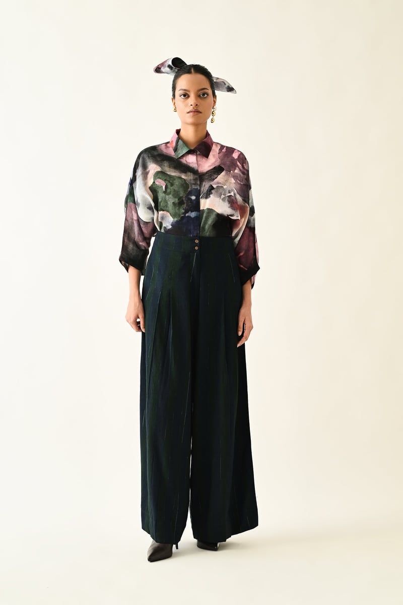 Green Abstract Print Wide-Leg Pleated Trousers