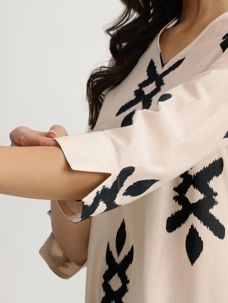 Cotton Ikat Geometric Print Kurta Set