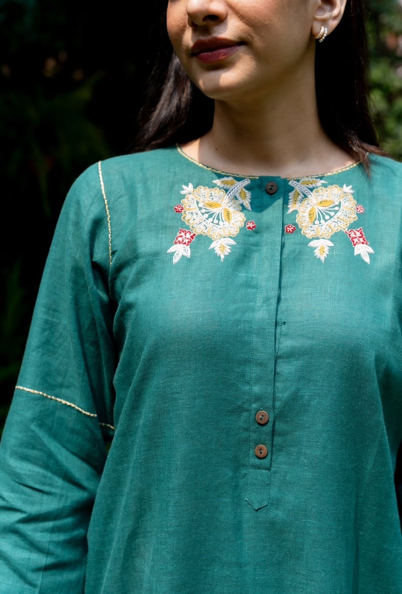 Pine Green Linen Straight Kurta Set with Yoke Embroidery