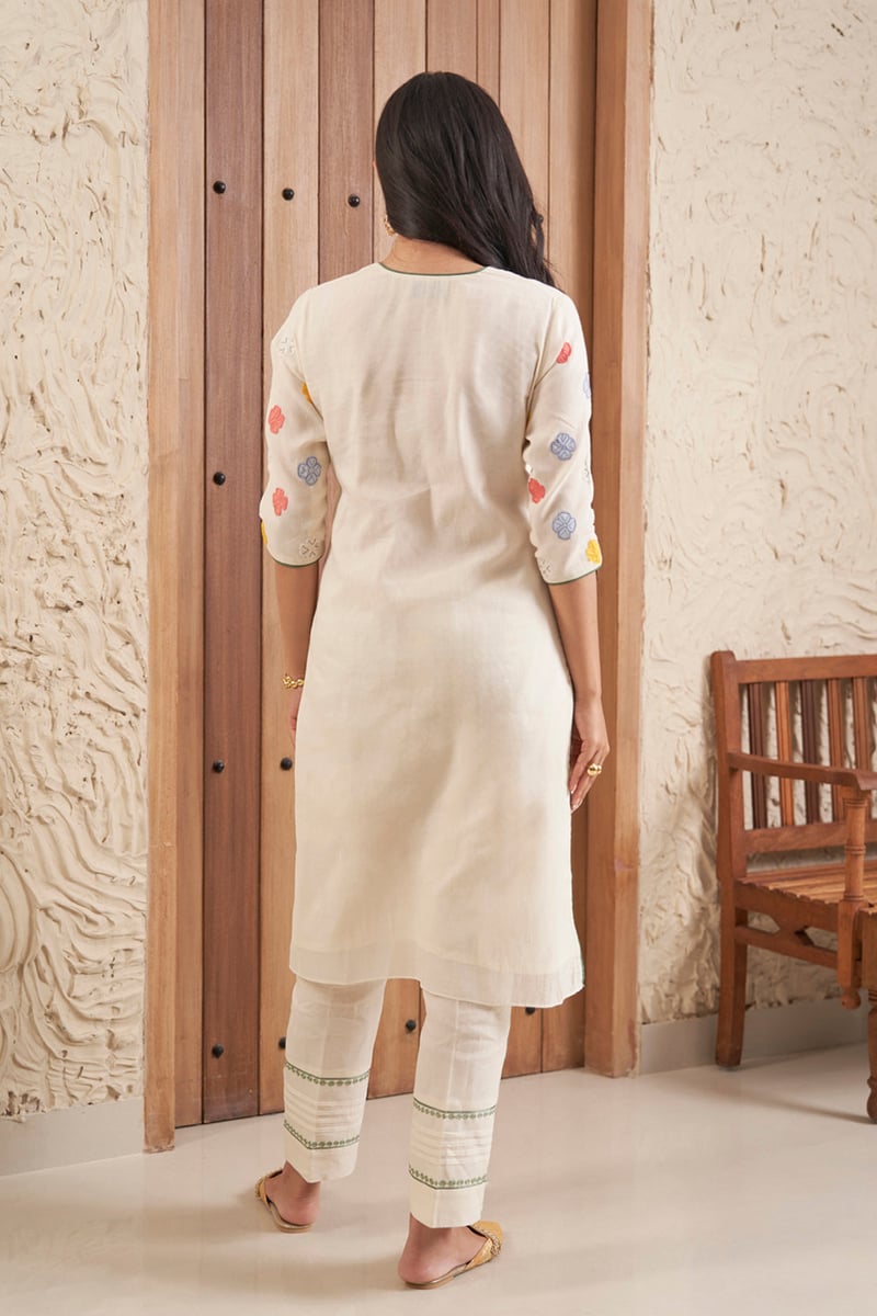 Ivory Mul Mul Straight Kurta Set With Embroidered Yoke