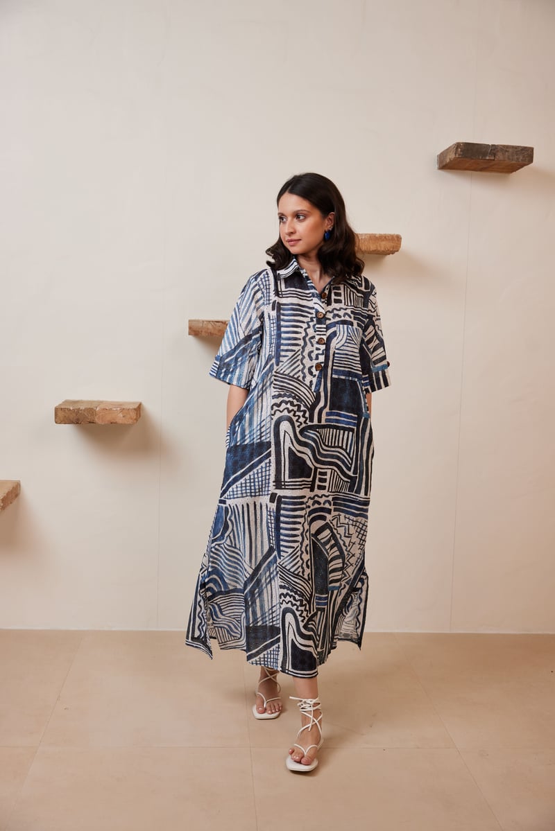White and Blue Abstract Print Oversized Kaftan Maxi Dress