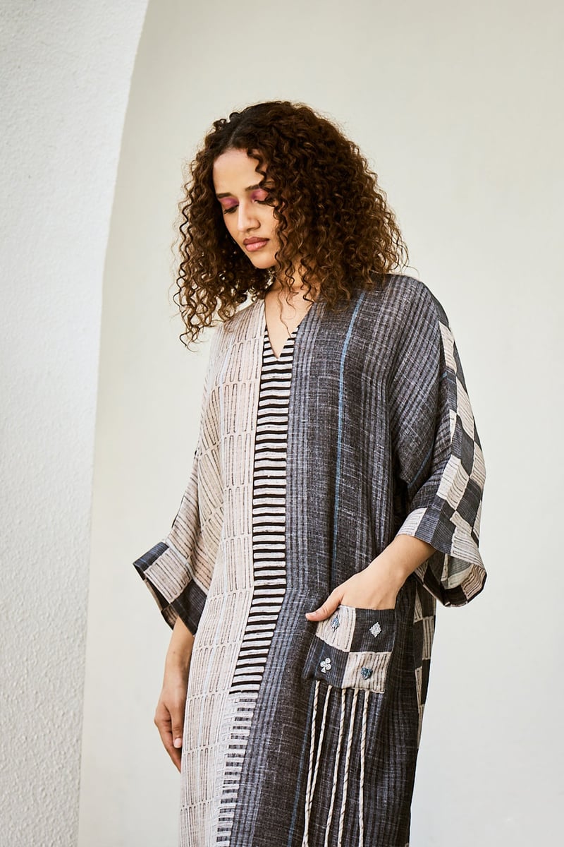 Charcoal Patchwork Midi Dress with V-Neck and 3/4 Sleeves