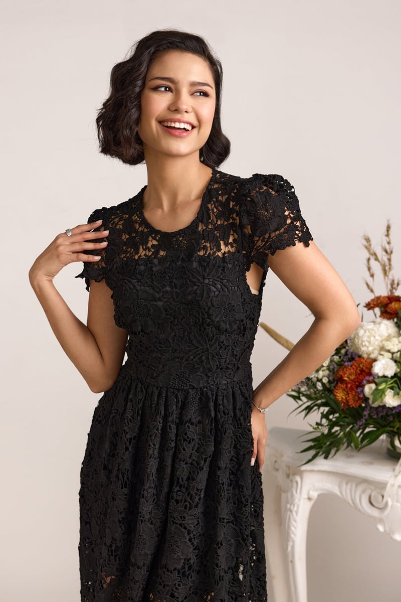 Black Lace Fit and Flare Maxi Dress