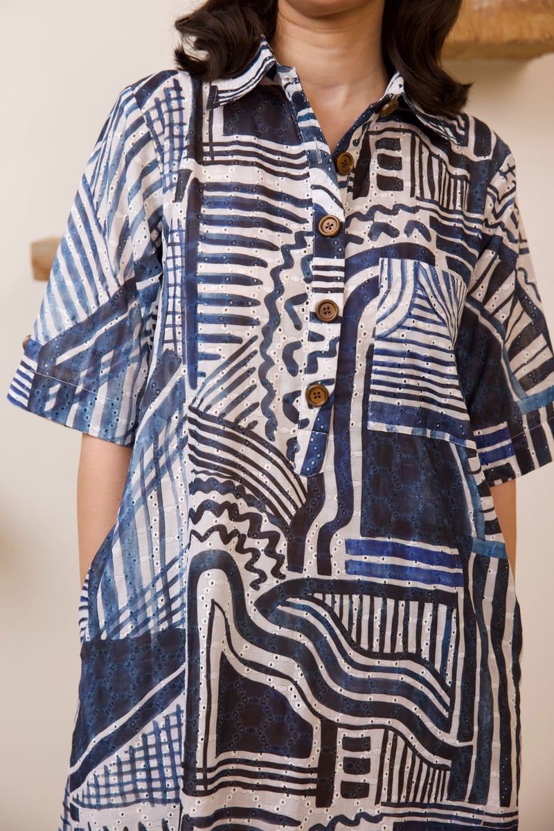 White and Blue Abstract Print Oversized Kaftan Maxi Dress