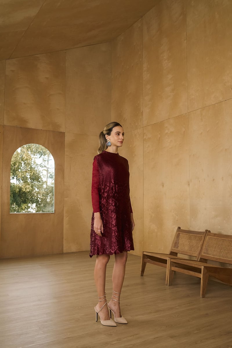 Maroon Textured Shift Knee-Length Dress with Full Sleeves