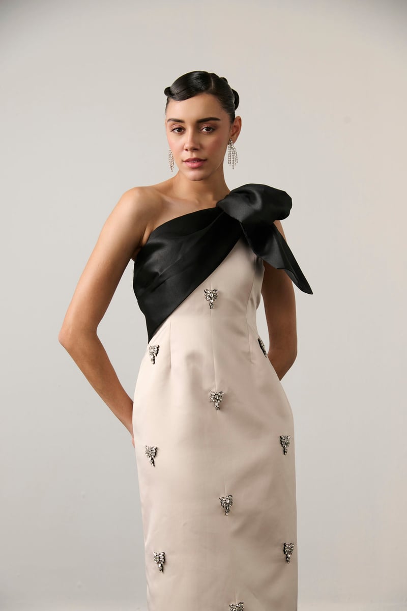 Cream/Black One-Shoulder Bow Crystal Midi Dress