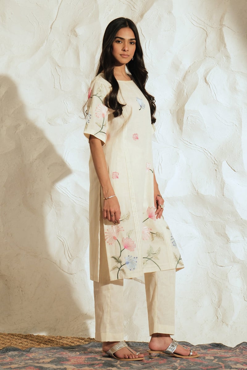 Ivory Mul Mul Straight Kurta Set with Floral Embroidery