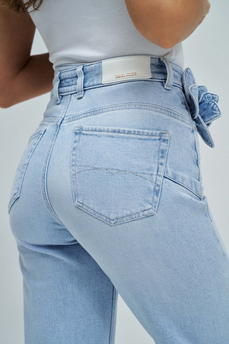 Light Blue High-Waist Wide-Leg Jeans with 3D Flower