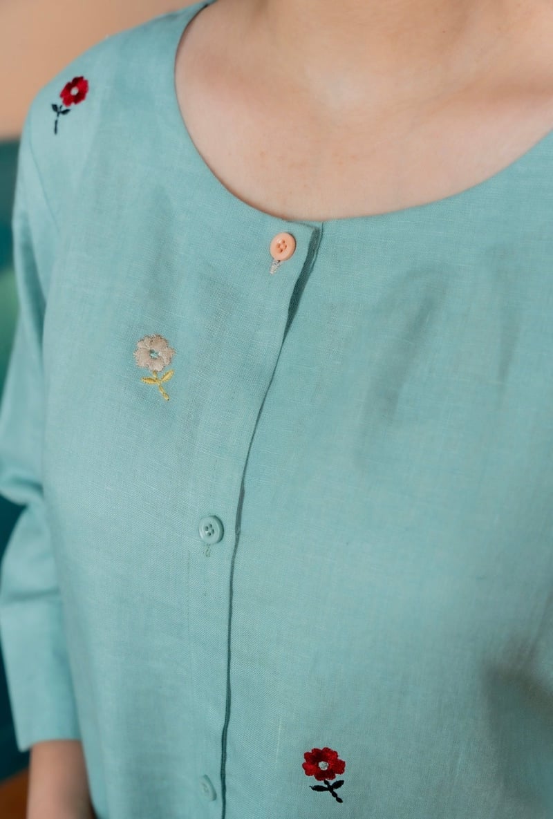 Blue-Green Linen Straight Kurta Set with Floral Embroidery