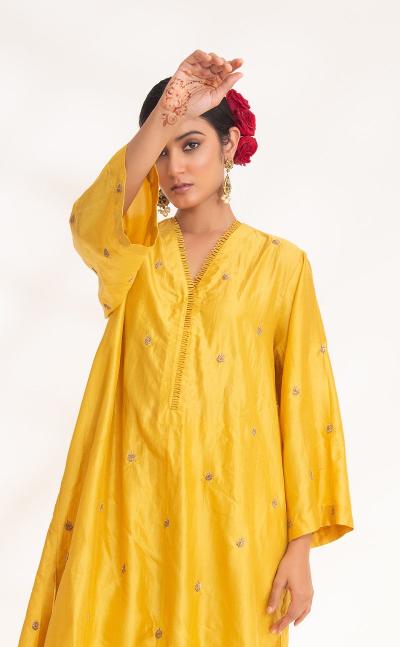Ojal Pink Kurta Set