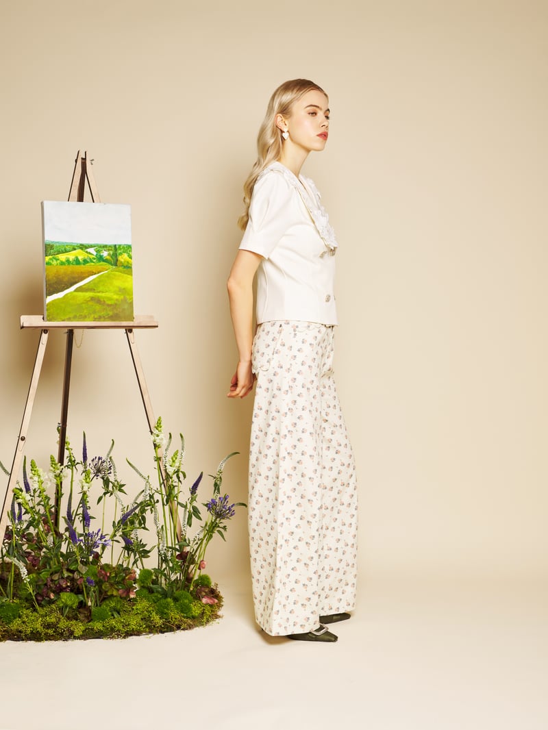 Pearled White Double-Breasted Applique Collar Tailored Top