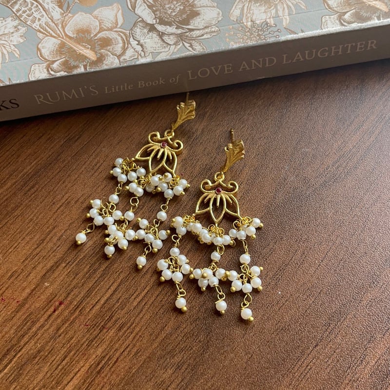 Lotus Bloom Necklace Set