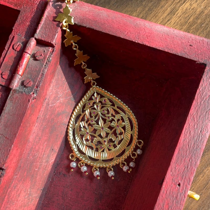 Dhara Statement Maangtikka