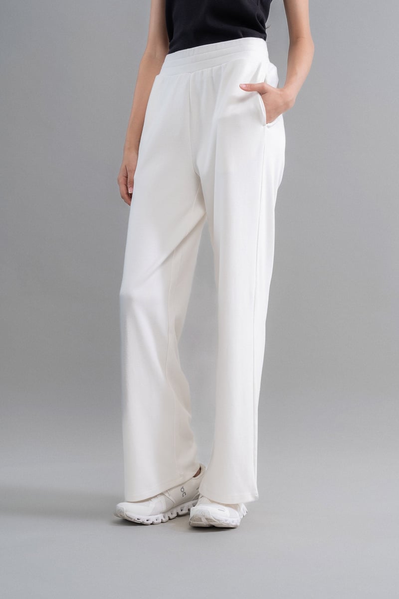 Ivory High-Rise Flared Knit Trousers with Pockets — Necesera