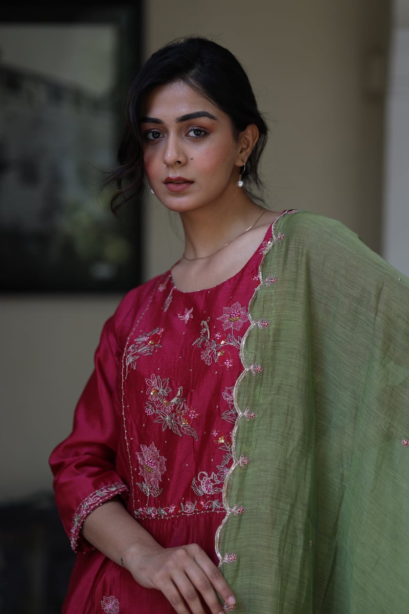 Magenta Pink Chanderi Embroidered Kurta Set