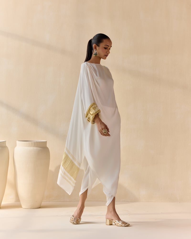 Noor Shwet Draped Set