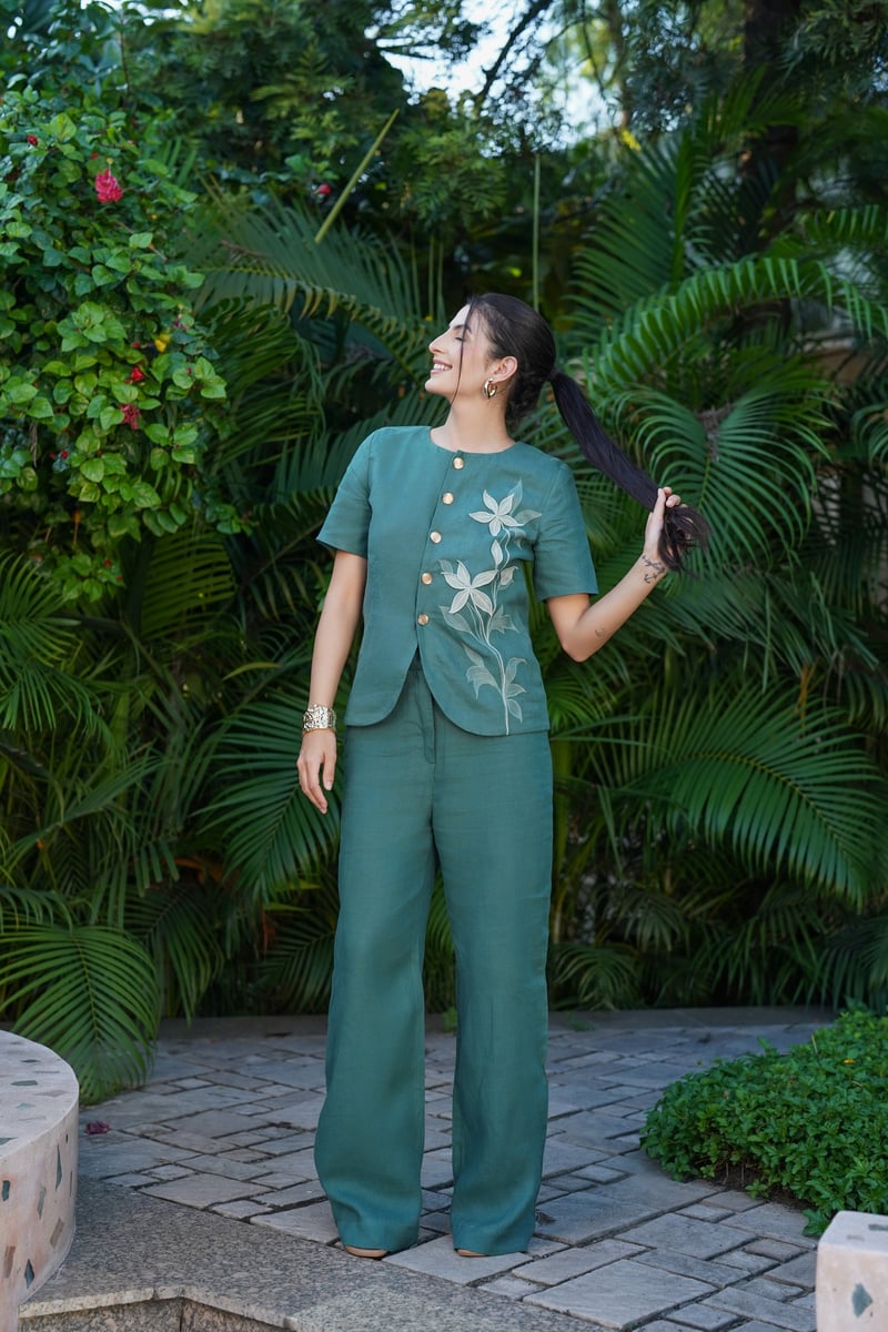 Verse Green Linen Button-Front Cutaway Jacket-Style Top