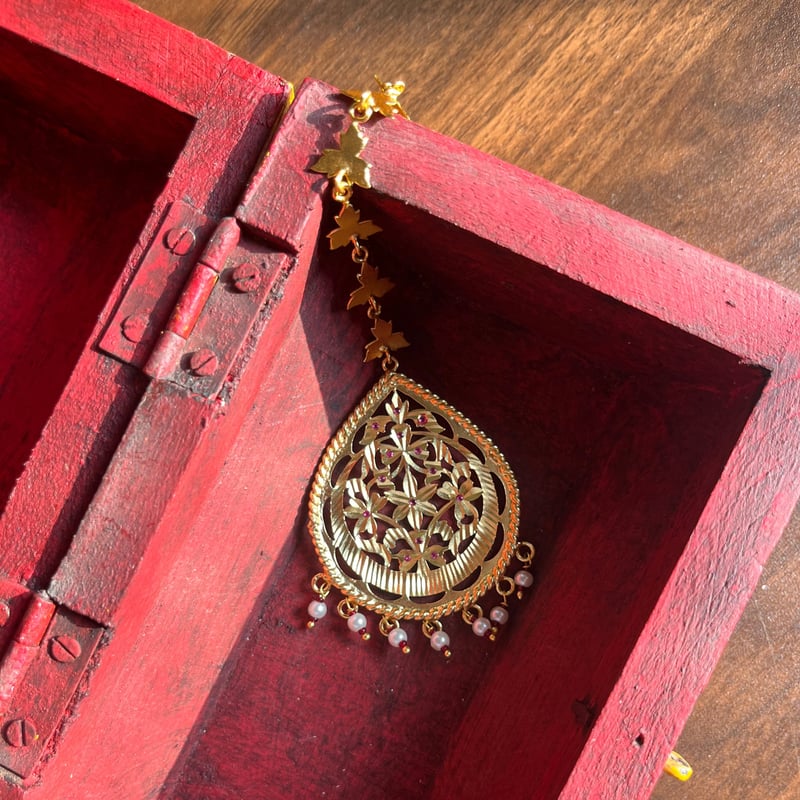 Dhara Statement Maangtikka