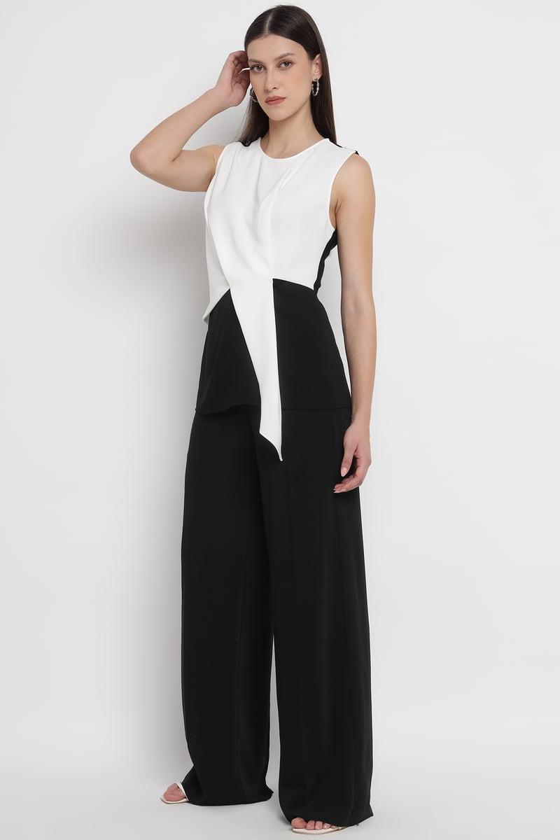Black High-Rise Wide-Leg Tailored Trousers — Diana Gallesi