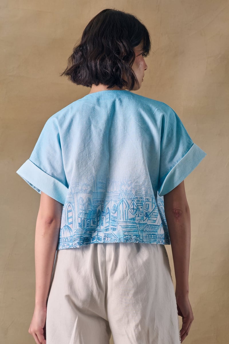 Blue Landscape Printed Zip-Front Cropped Kimono Top