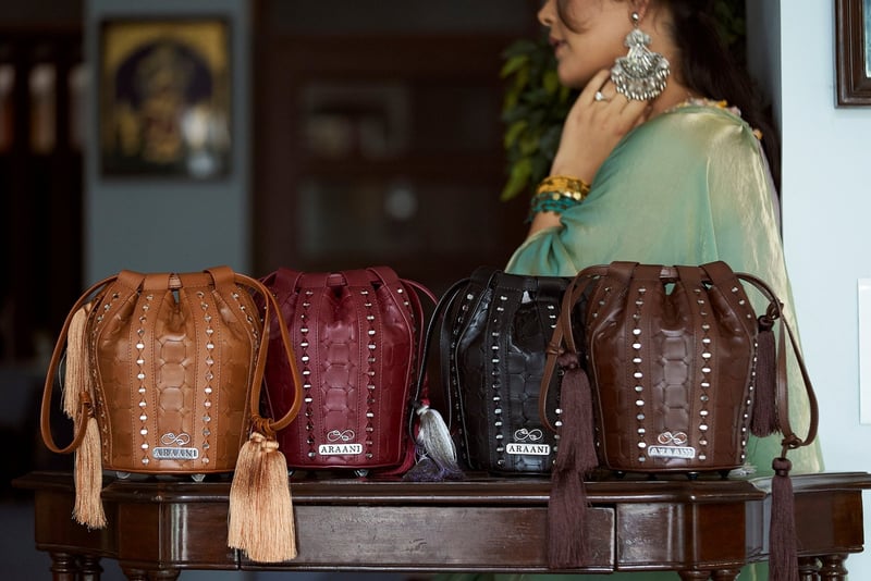 Sheesham Leather Bag