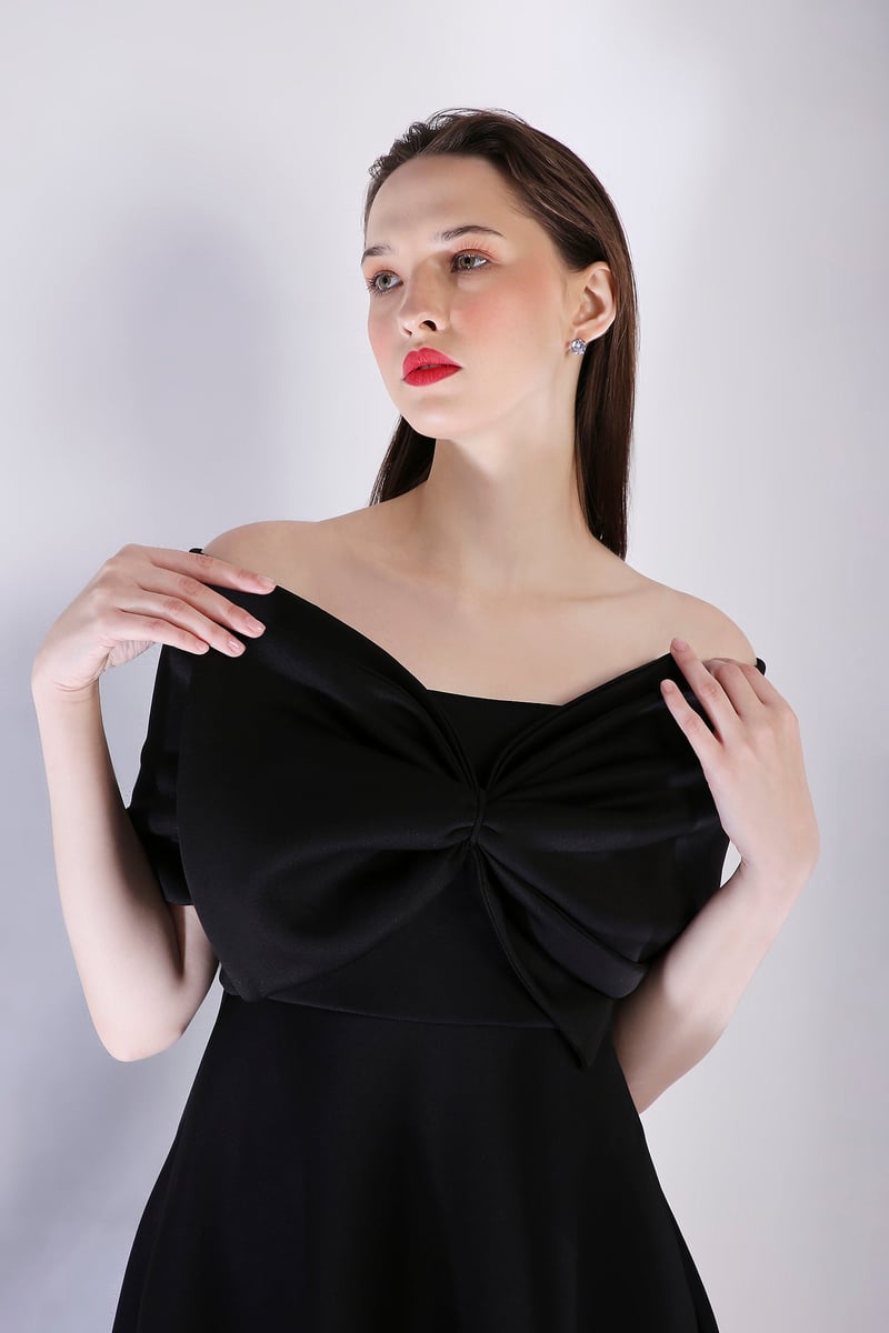 Black Off-Shoulder Bow Midi Dress with Floral Hem Print