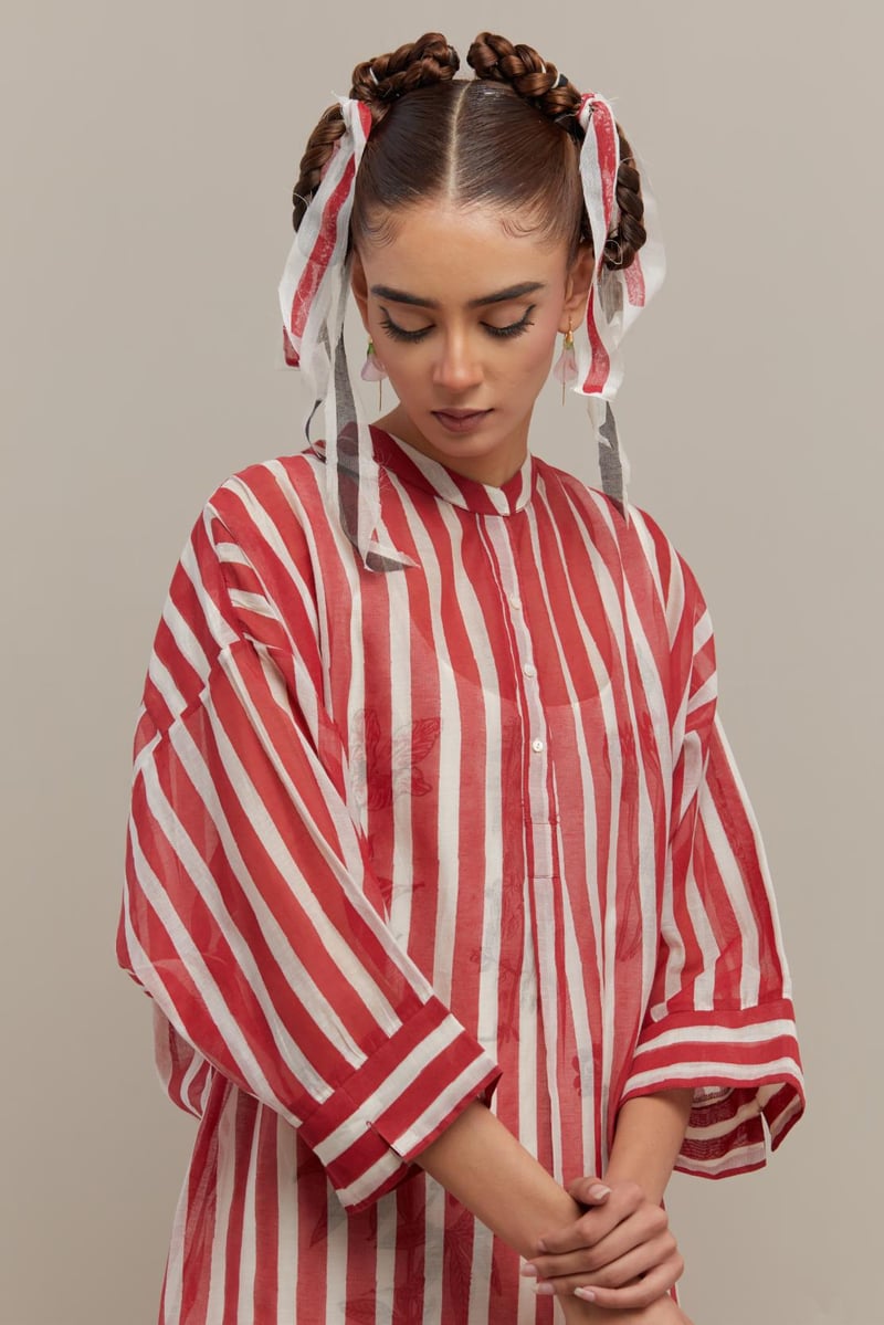 Red & Off-White Kurta With Straight Pants