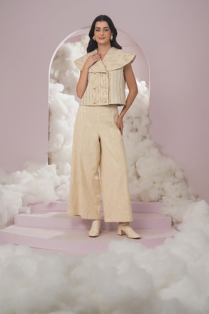 Beige Tweed Sleeveless Double-Breasted Boxy Top