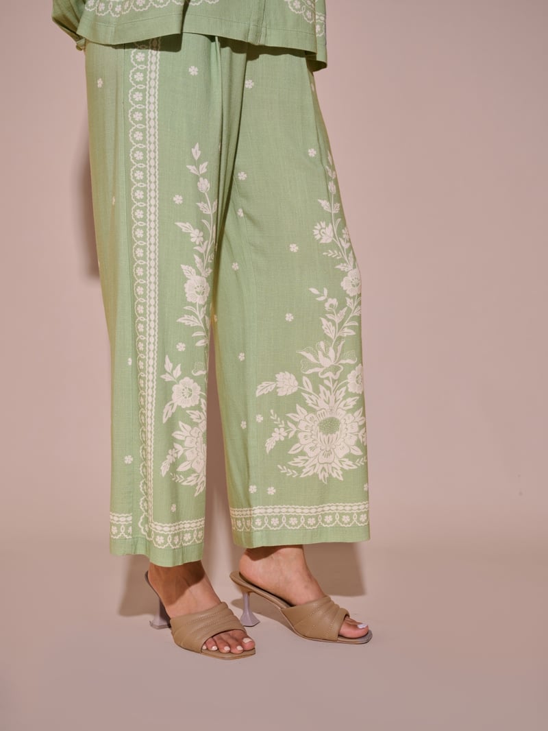 Green Floral Printed Wide-Leg Trousers