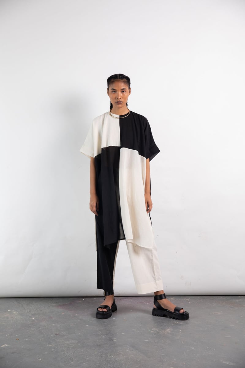 Duality Kaaftan Kurta