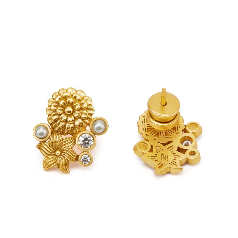 Opaline Helmi Studs