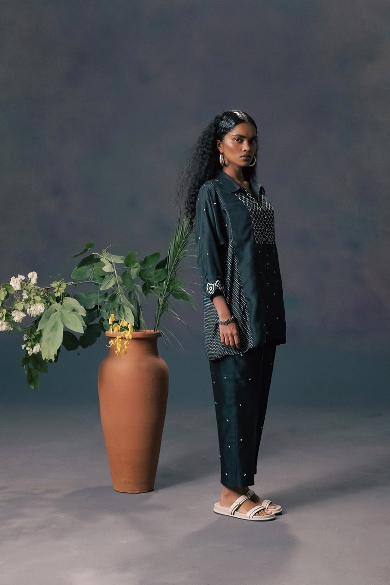 Indigo Shirt & Strainght Pants In Silk Chanderi